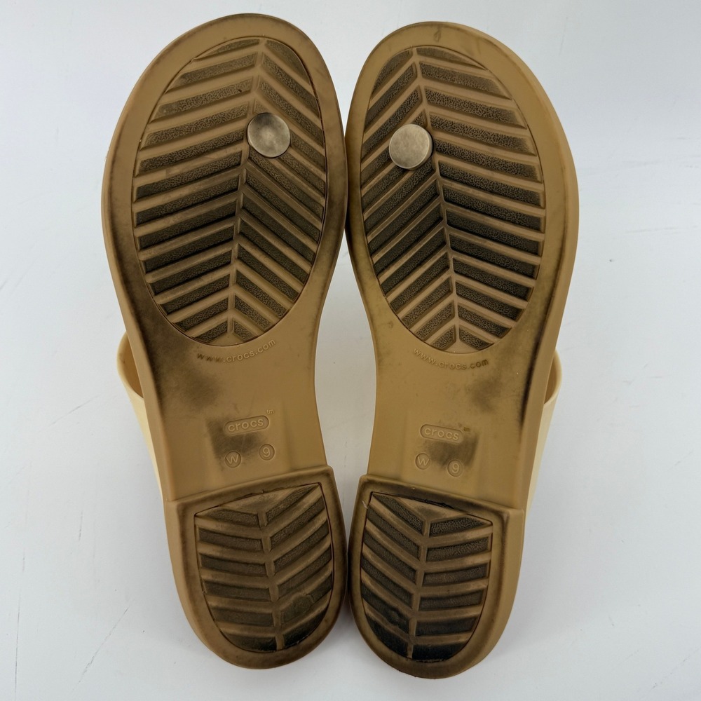 Crocs Tulum Flip Flop Sandal Tan Cream Women 9 Slip On Casual Comfy Beach Vacay - Picture 8 of 9